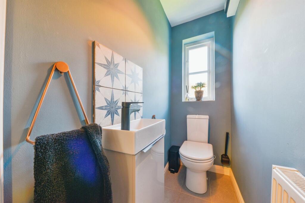 Additional image 5 of Riverbanks Close, Harpenden