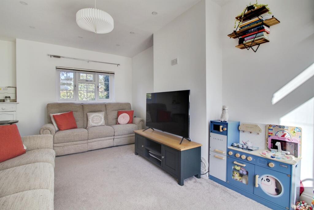 Additional image 19 of Ludwick Way, Welwyn Garden City