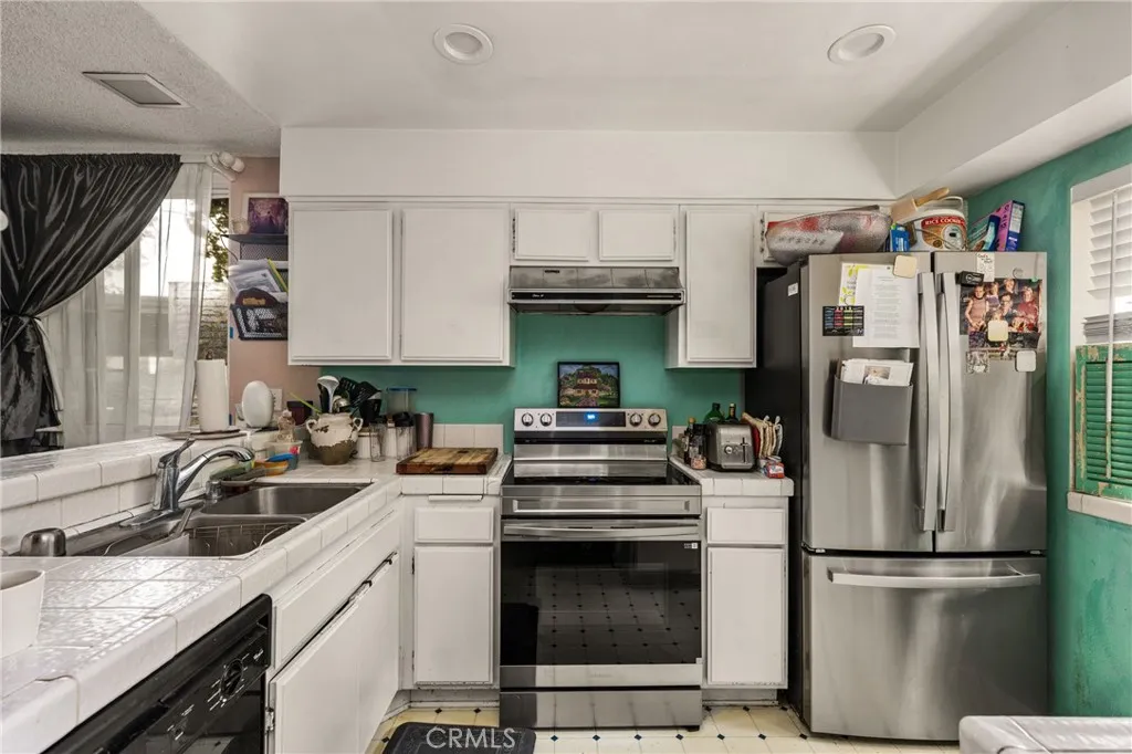 Additional image 9 of 25287 Pine Creek Lane, Wilmington, CA 90744