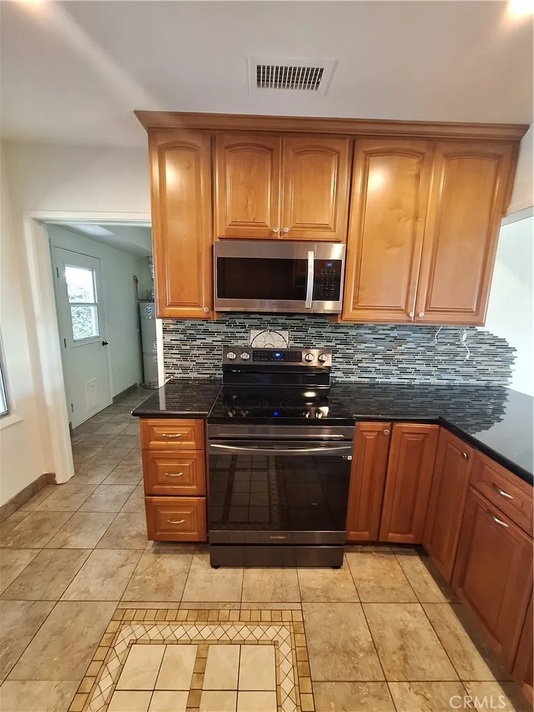 Additional image 45 of 5532 Pepperwood Ave, Lakewood, CA 90712