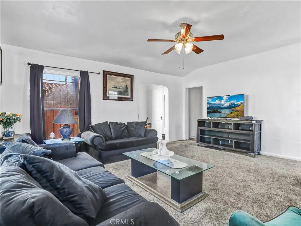 Additional image 55 of 3630 W 61st St, Los Angeles, CA 90043