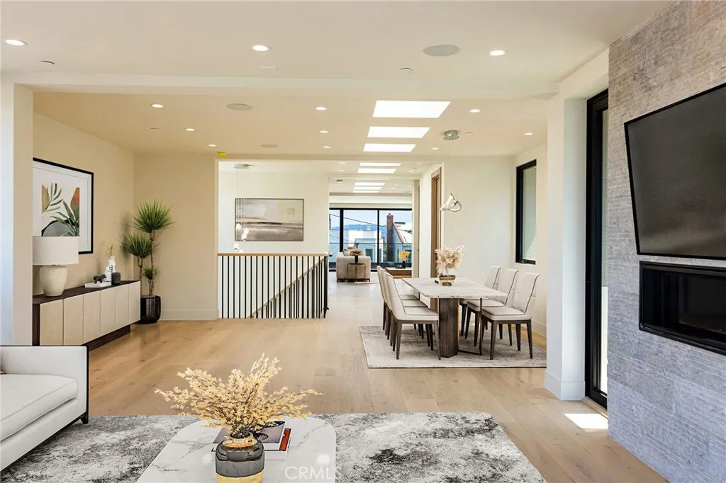 Additional image 90 of 404 16th Street, Manhattan Beach, CA 90266