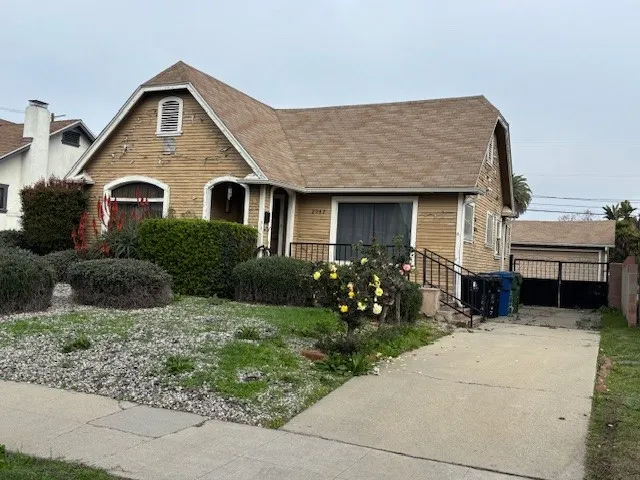 Additional image 3 of 2047 W 78th Pl, Los Angeles, CA 90047