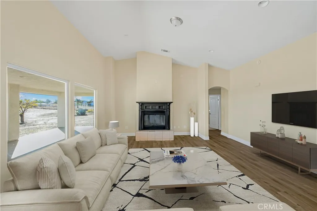 Additional image 35 of 10575 Tumbleweed Rd, Phelan, CA 92371