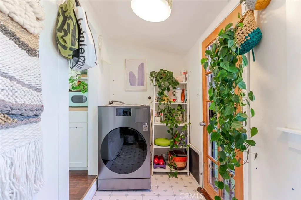 Additional image 48 of 715 Nolden, Los Angeles, CA 90042