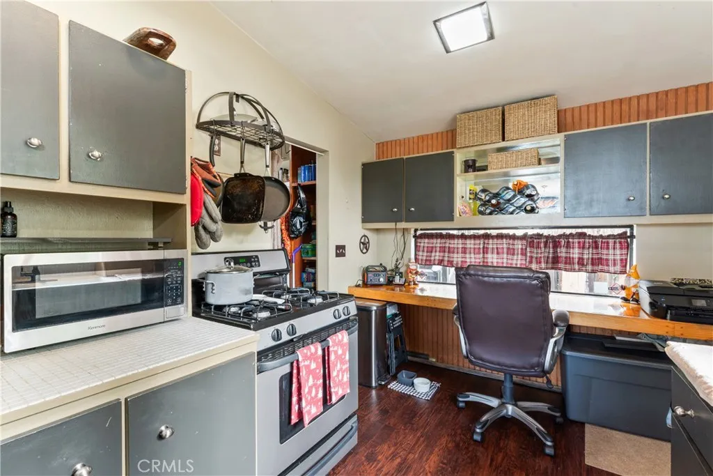 Additional image 18 of 1944 Willow Dr, Running Springs, CA 92382