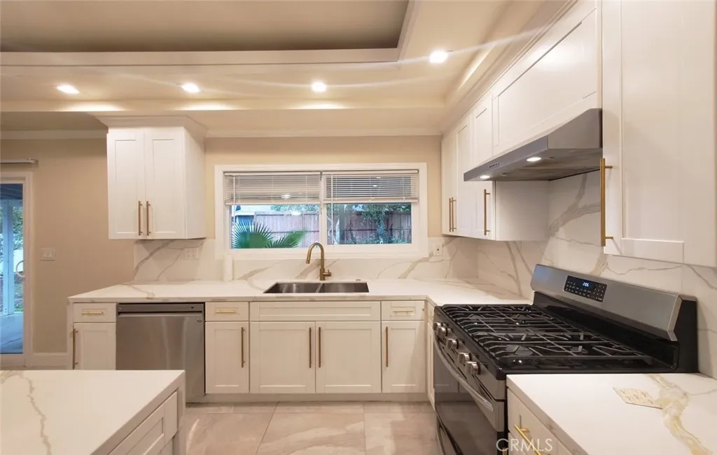 Additional image 22 of 22201 Schoolcraft, Canoga Park, CA 91303