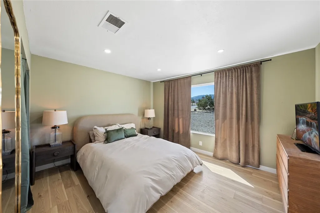 Additional image 16 of 73904 Playa Vista Drive, 29 Palms, CA 92277
