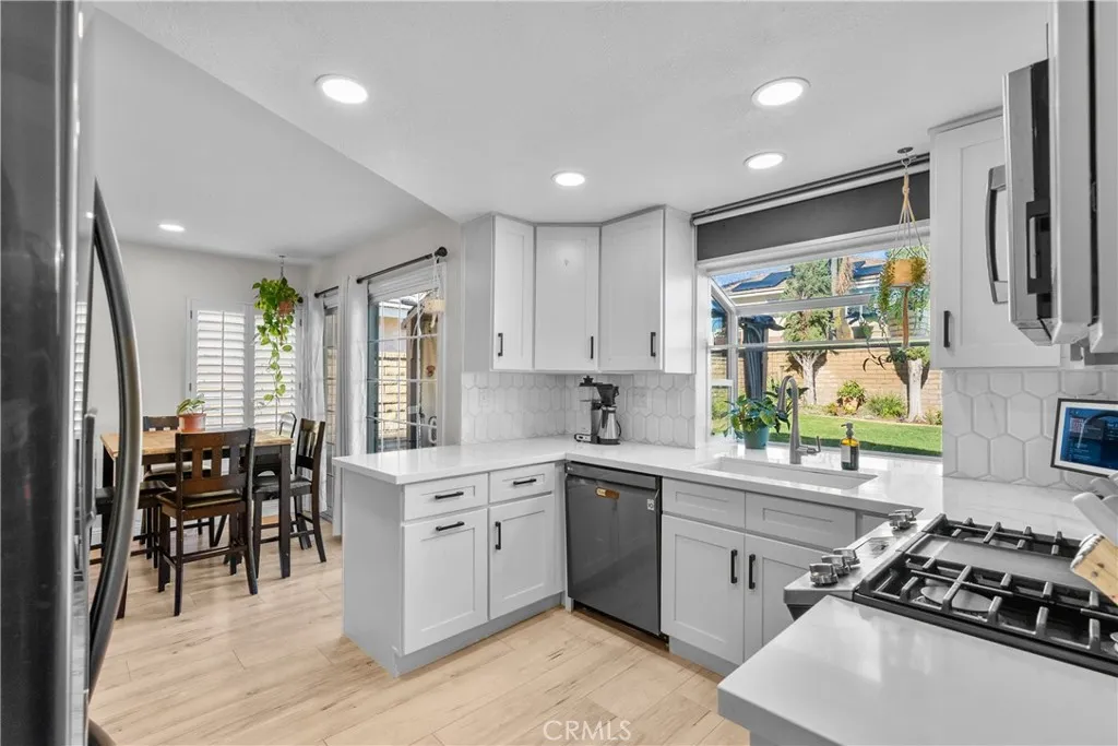 Additional image 14 of 21625 Farmington Ln, Saugus, CA 91350