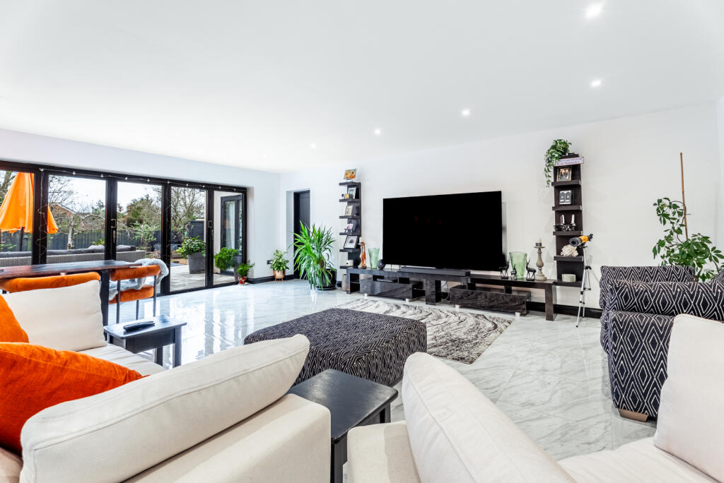 Additional image 8 of Oakwood Road, Bricket Wood, St. Albans, Hertfordshire, AL2