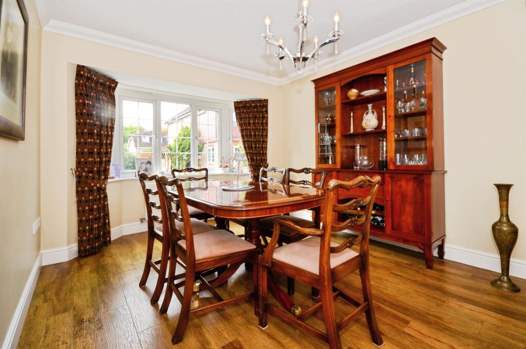 Additional image 3 of Jays Close, Bricket Wood, St. Albans