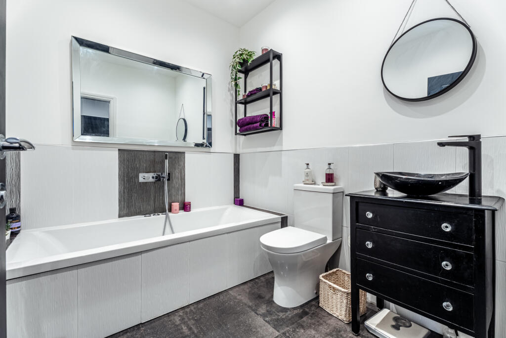 Additional image 23 of Oakwood Road, Bricket Wood, St. Albans, Hertfordshire, AL2