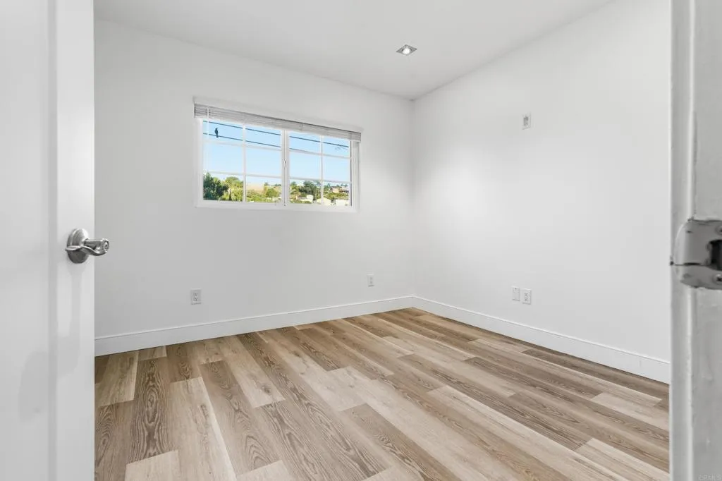 Additional image 8 of 3370 Par Drive, La Mesa, CA 91941