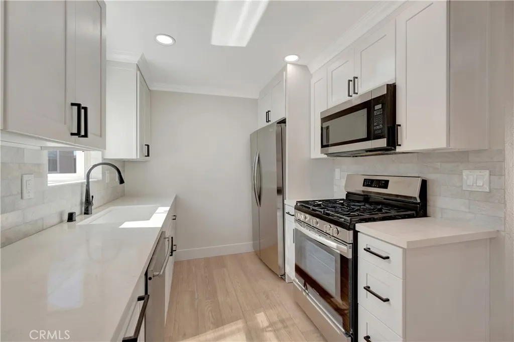 Additional image 49 of 209 13th Street Unit D, Huntington Beach, CA 92648