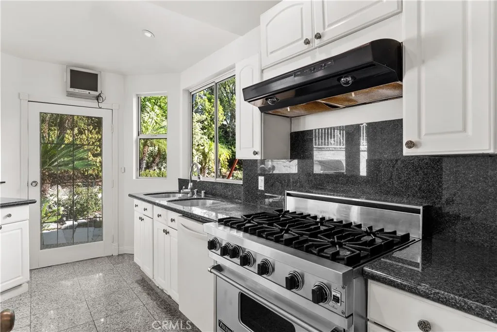 Additional image 70 of 3814 Alonzo Ave, Encino, CA 91316