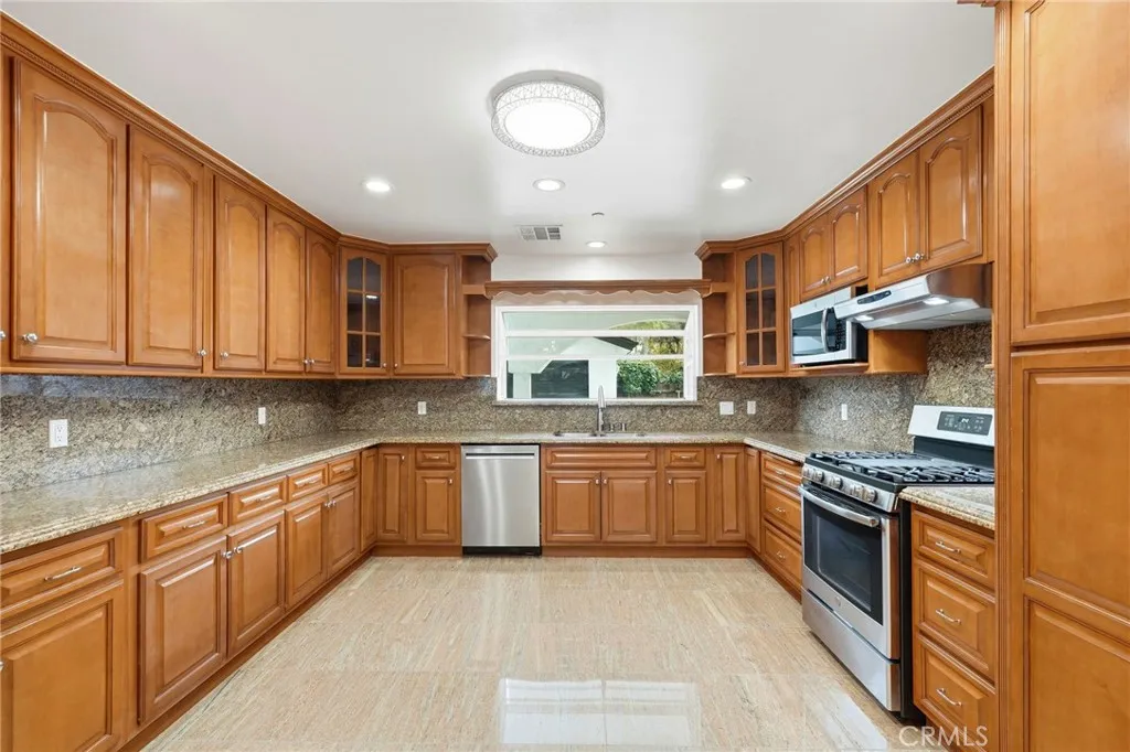 Additional image 31 of 216 N Catalina St, Burbank, CA 91505