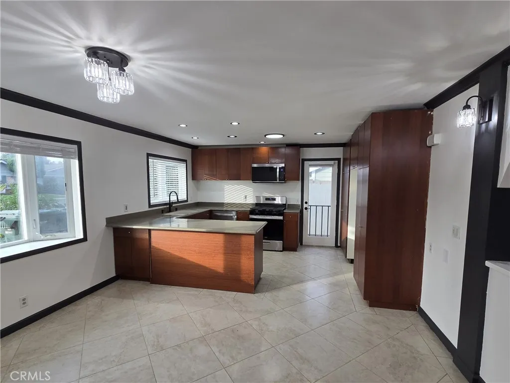 Additional image 5 of 16732 Busby Lane, Huntington Beach, CA 92647