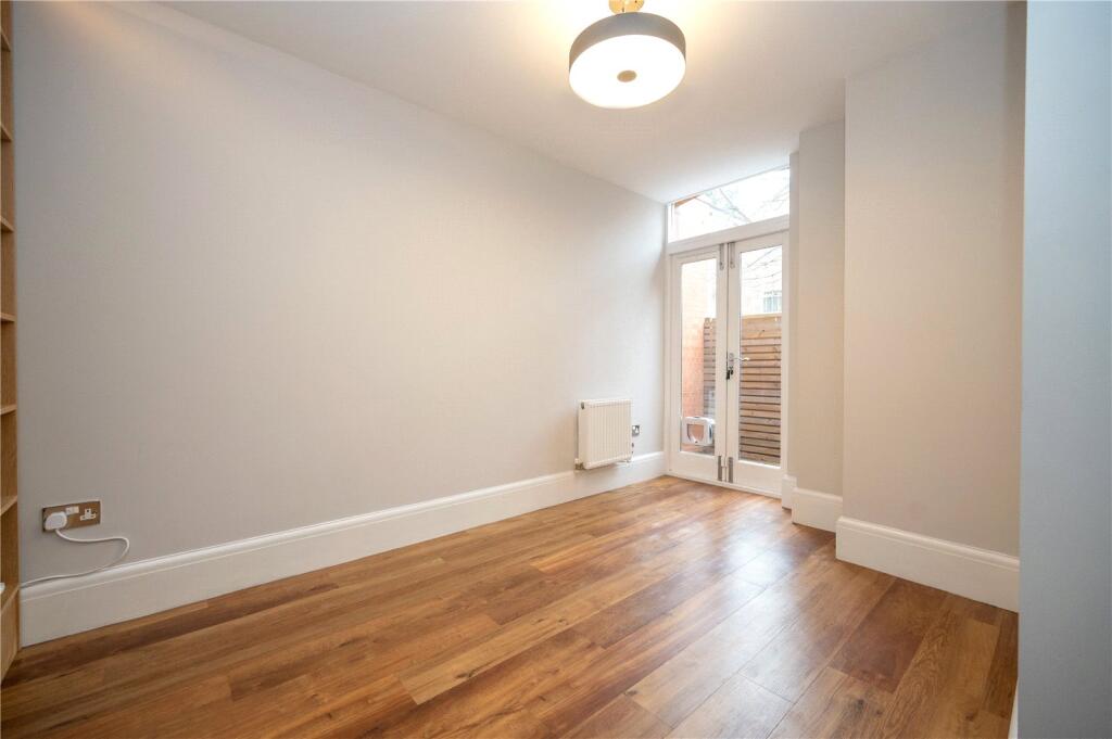 Additional image 14 of Cadoxton Place, 29 Avenue Road, St. Albans, Hertfordshire