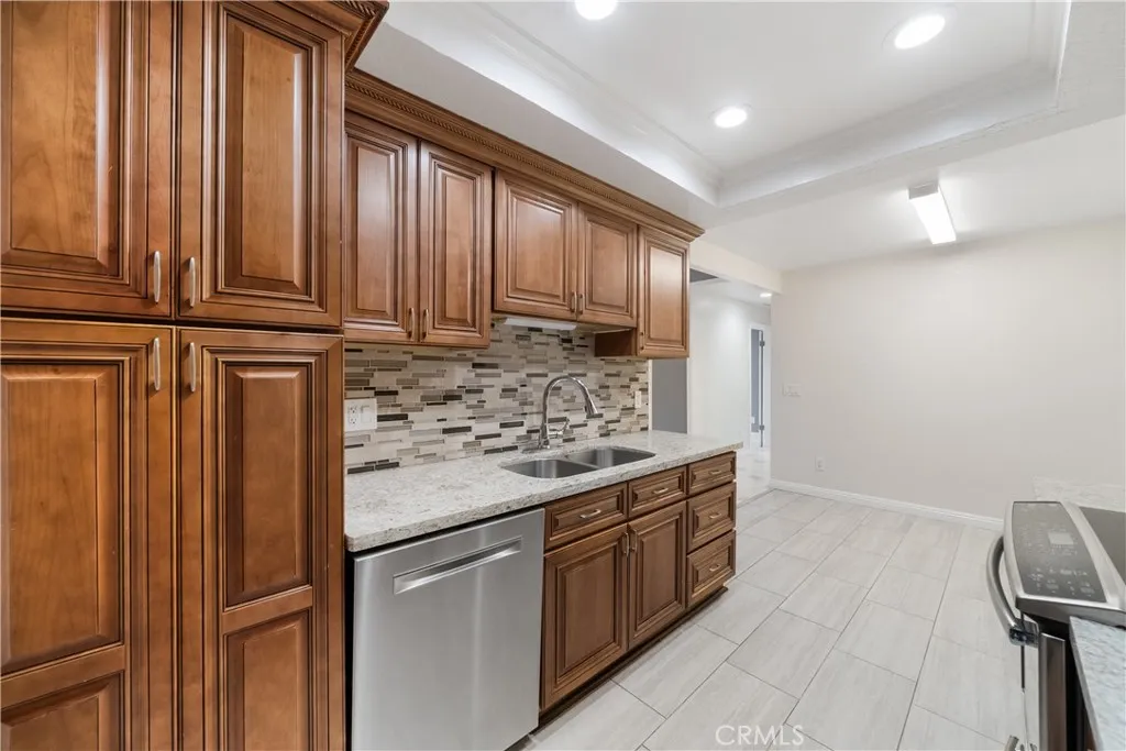 Additional image 63 of 20702 El Toro Rd Unit 226, Lake Forest, CA 92630