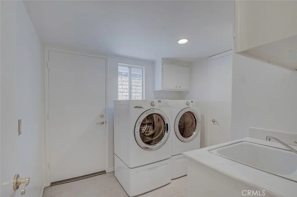 24902 Altamira Drive, Laguna Hills, CA 92653