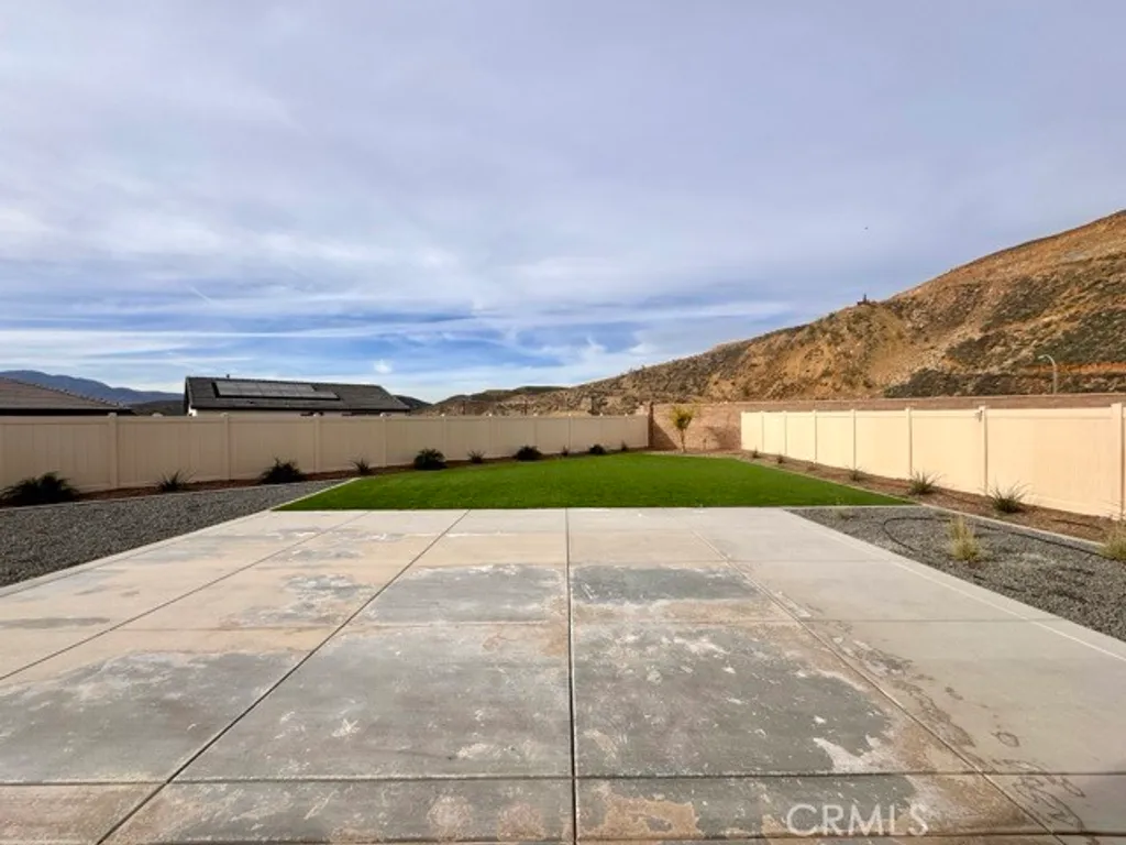 Additional image 38 of 19401 Brush Creek Avenue, Lake Elsinore, CA 92532