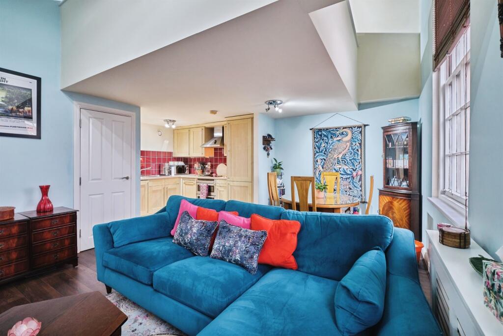 Additional image 4 of Highcroft Road, Birmingham