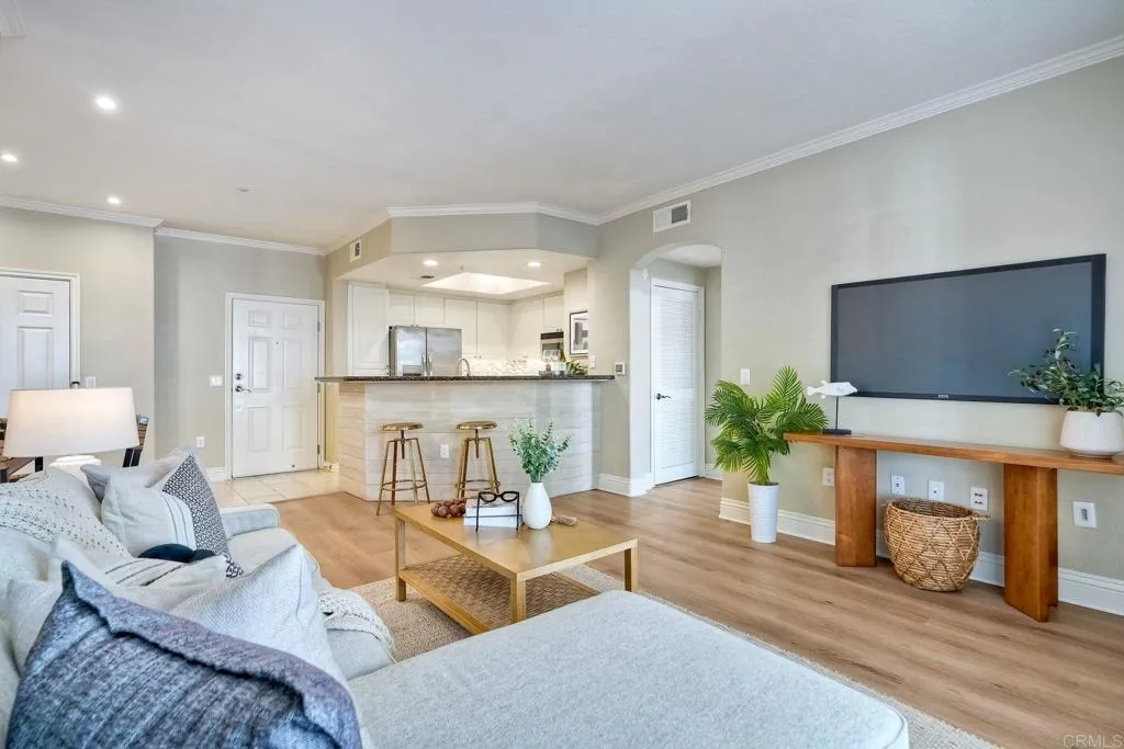 Additional image 6 of 9263 Regents Road Unit B106, La Jolla, CA 92037