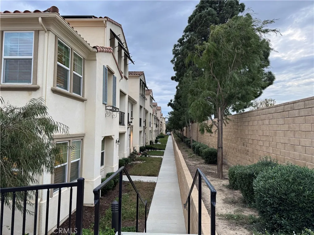 Additional image 3 of 401 Castiano, Camarillo, CA 93012