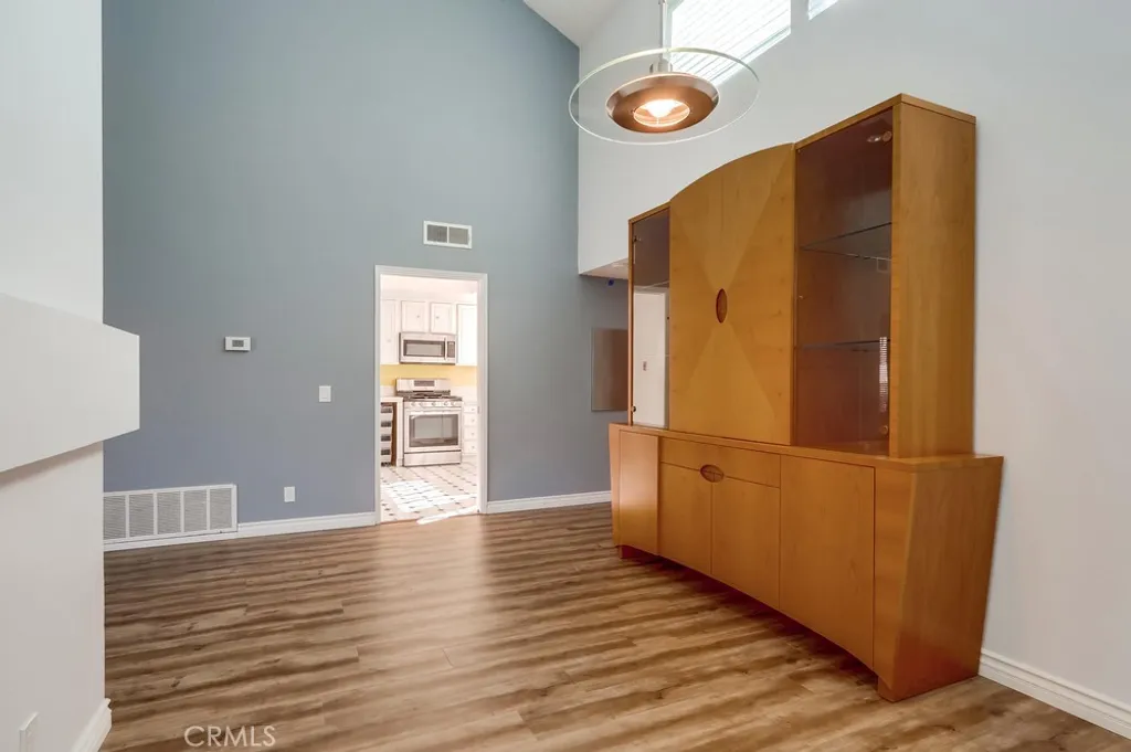 Additional image 10 of 38 Springacre, Irvine, CA 92614