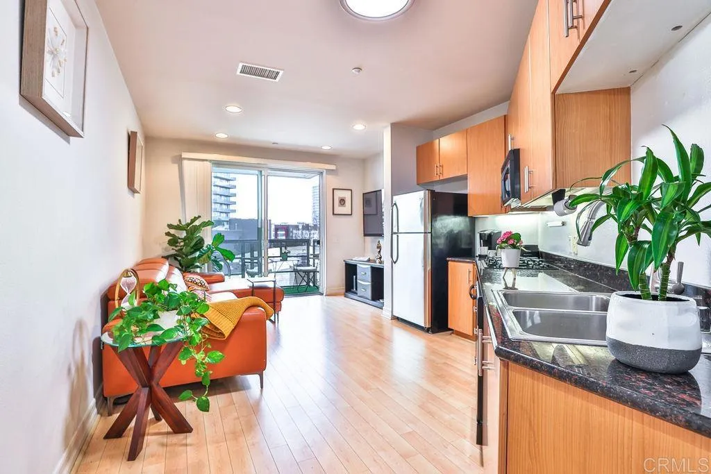 Additional image 44 of 1225 Island, San Diego, CA 92101