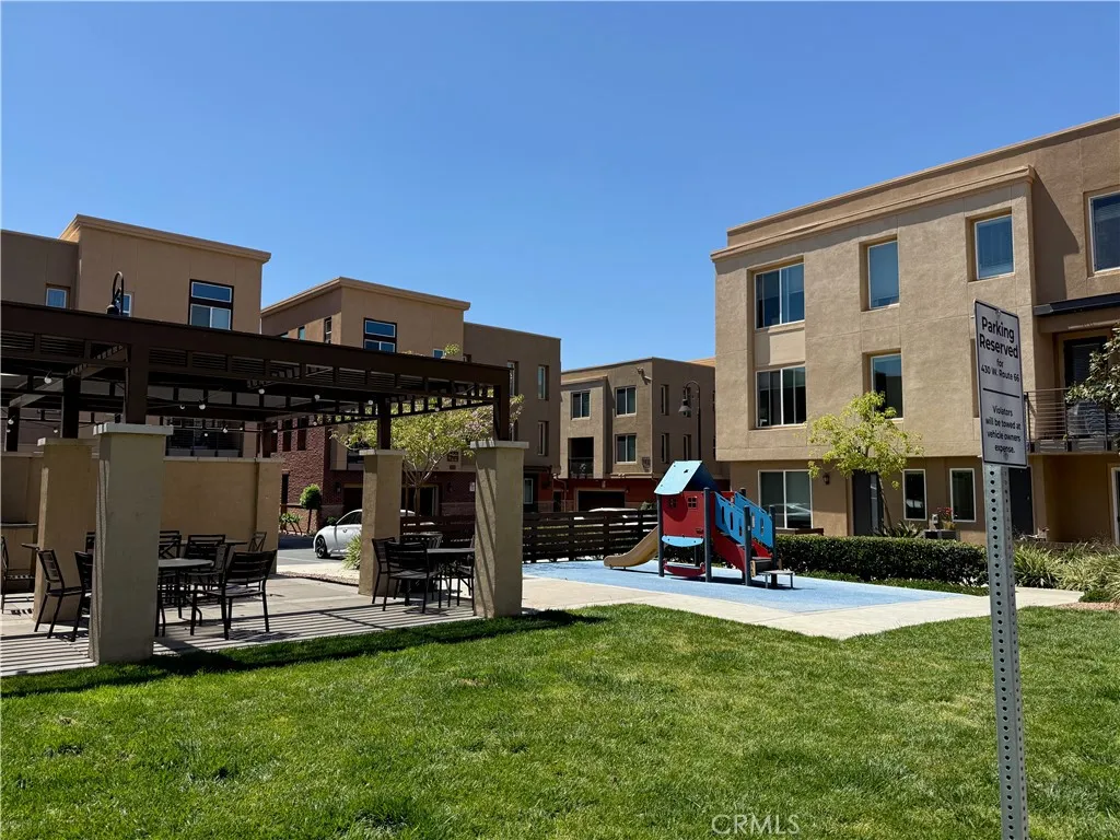 Additional image 66 of 422 W Route 66 Unit 1, Glendora, CA 91740