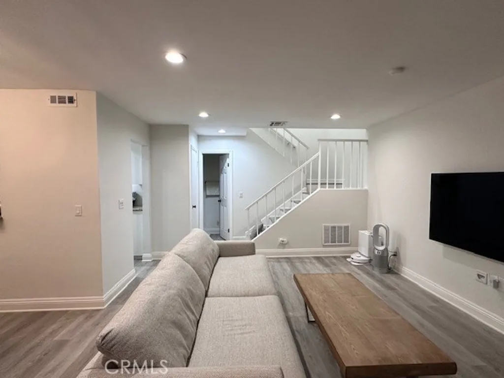 Additional image 5 of 4969 Embassy Way Unit 6, Cypress, CA 90630