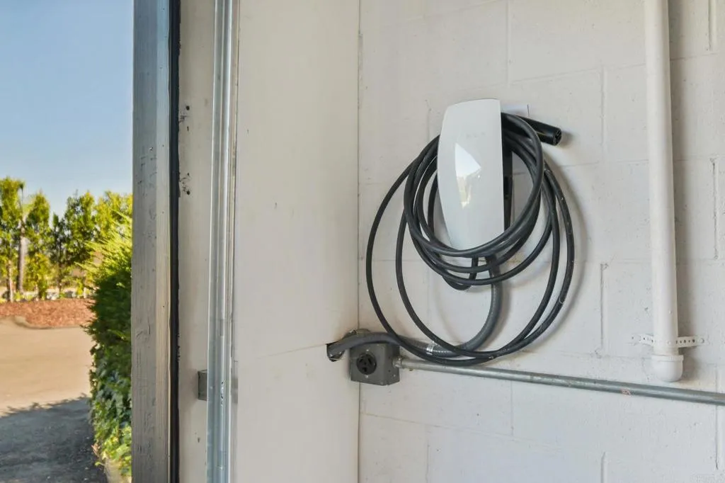 Additional image 119 of 1051 Via Rancho Parkway, Escondido, CA 92029