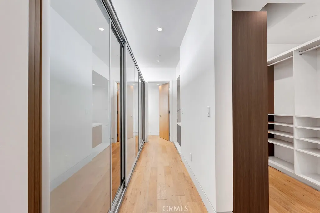 Additional image 32 of 16518 Moorpark Street, Encino, CA 91436