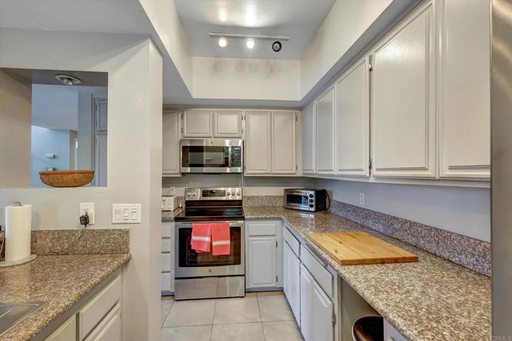 Additional image 30 of 4018 Nobel Drive Unit 301, San Diego, CA 92122