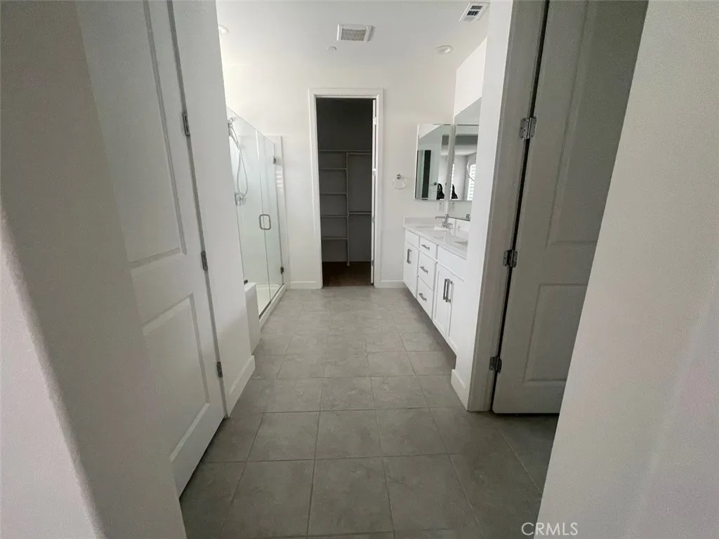 Additional image 43 of 170 Episode, Irvine, CA 92618