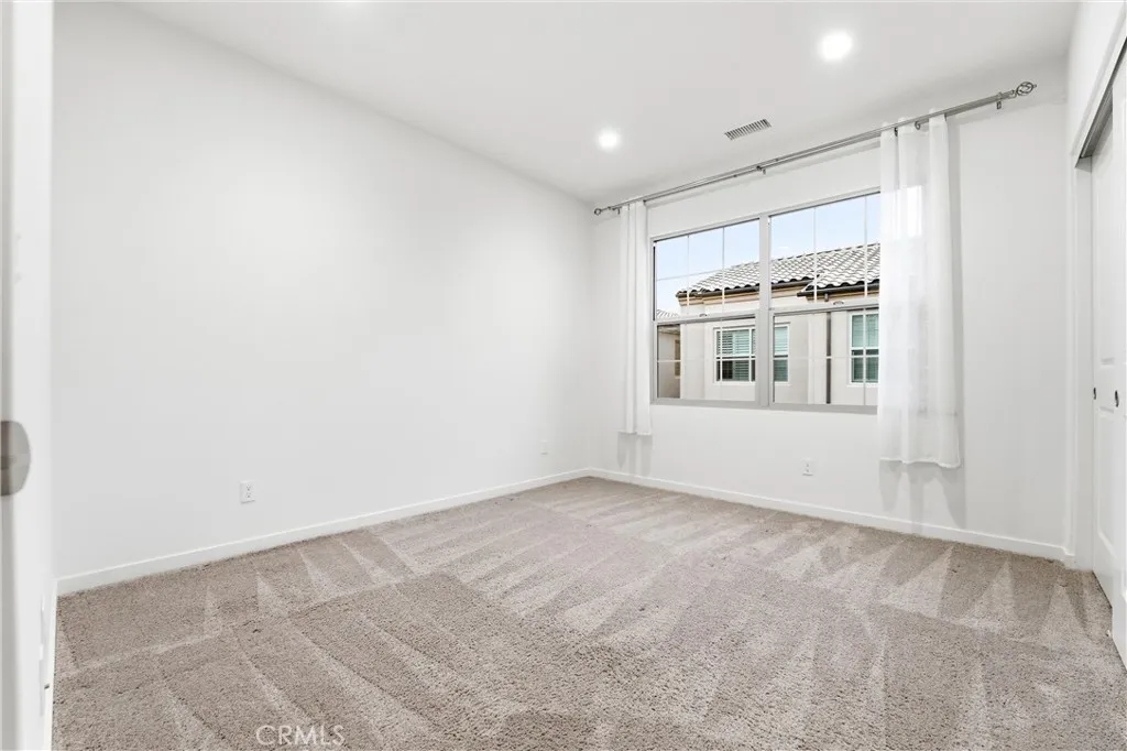 Additional image 33 of 125 Messenger, Irvine, CA 92618