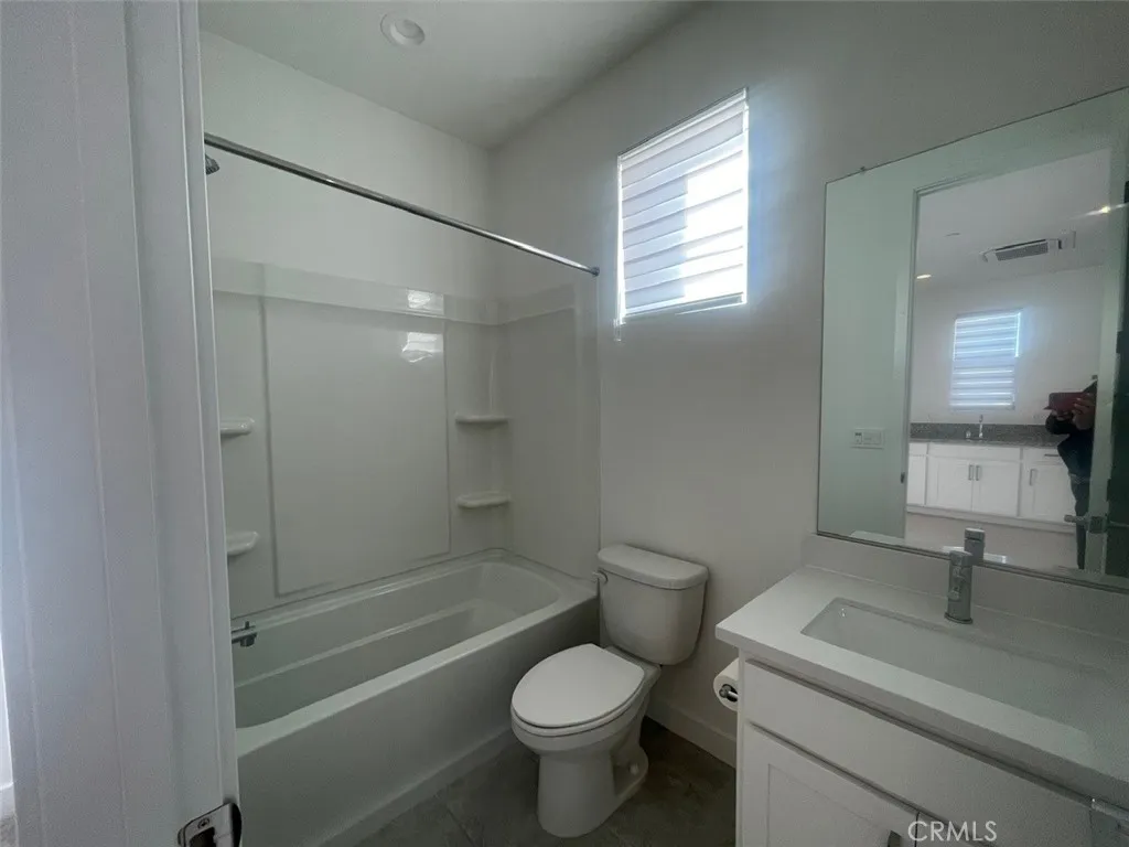 Additional image 98 of 170 Episode, Irvine, CA 92618