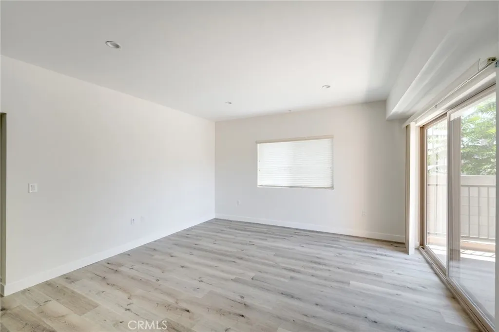 Additional image 7 of 14526 Hartland Street Unit 104, Van Nuys, CA 91405