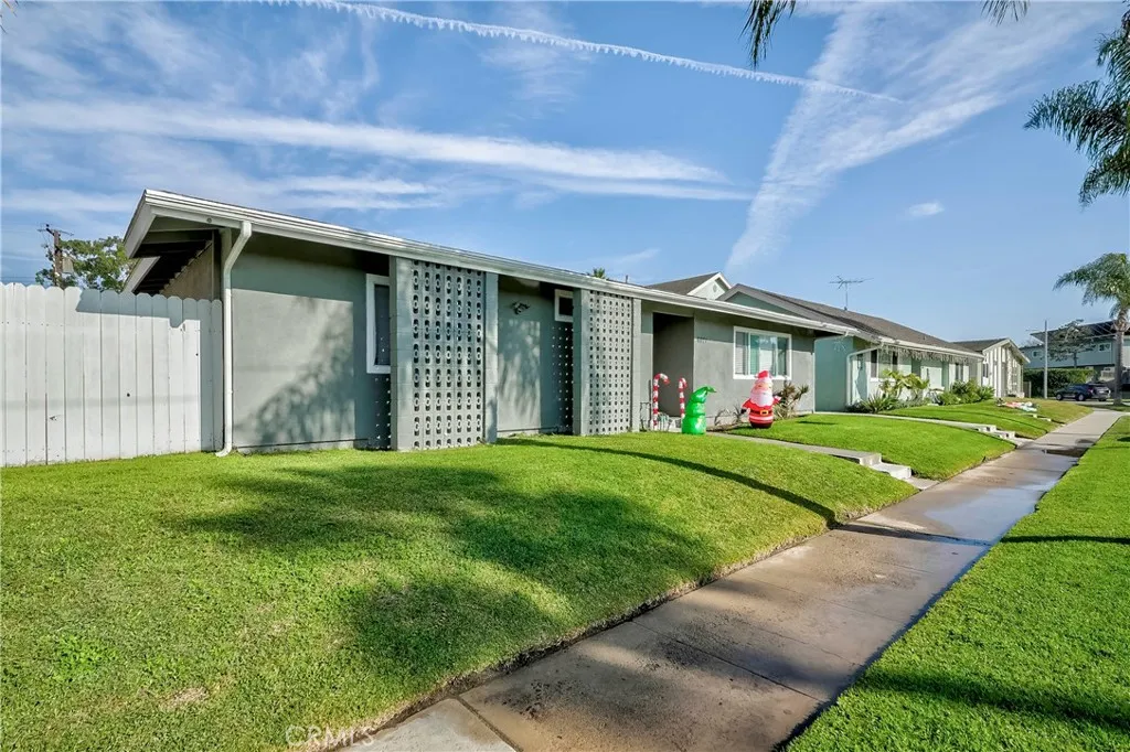 Additional image 45 of 6071 Lemon Avenue Unit B, Cypress, CA 90630