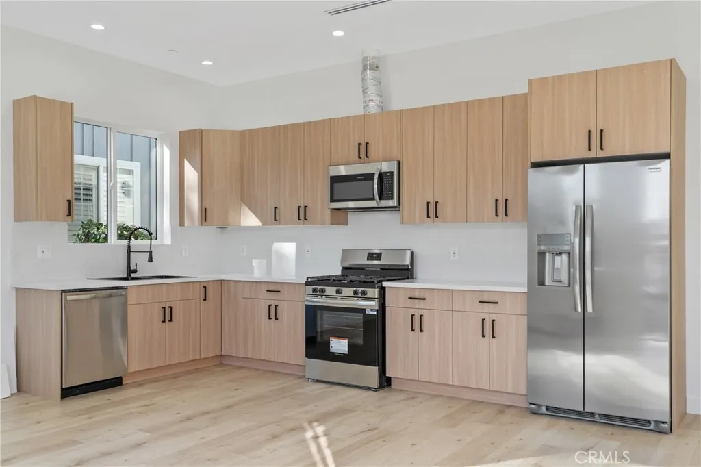 Additional image 4 of 17313 Los Alimos, Granada Hills, CA 91344