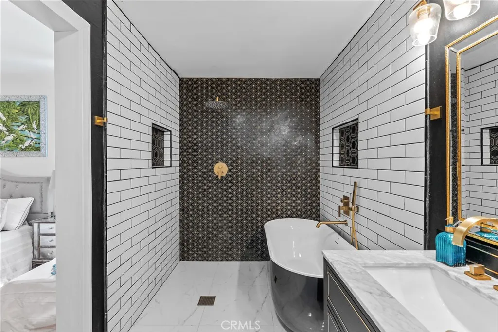 Additional image 36 of 9101 La Salle, Los Angeles, CA 90047