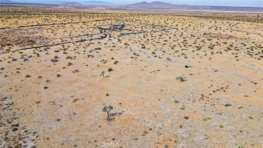 Additional image 18 of 227 P Avenue E, Black Butte, CA 93591