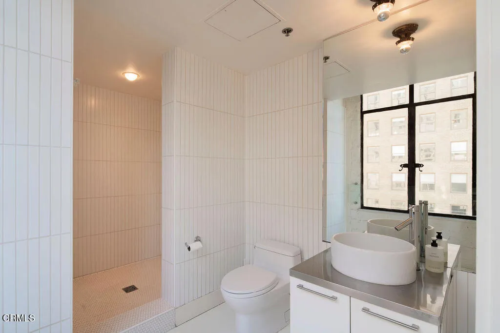 Additional image 37 of 6253 Hollywood Boulevard Unit 701, Los Angeles, CA 90028