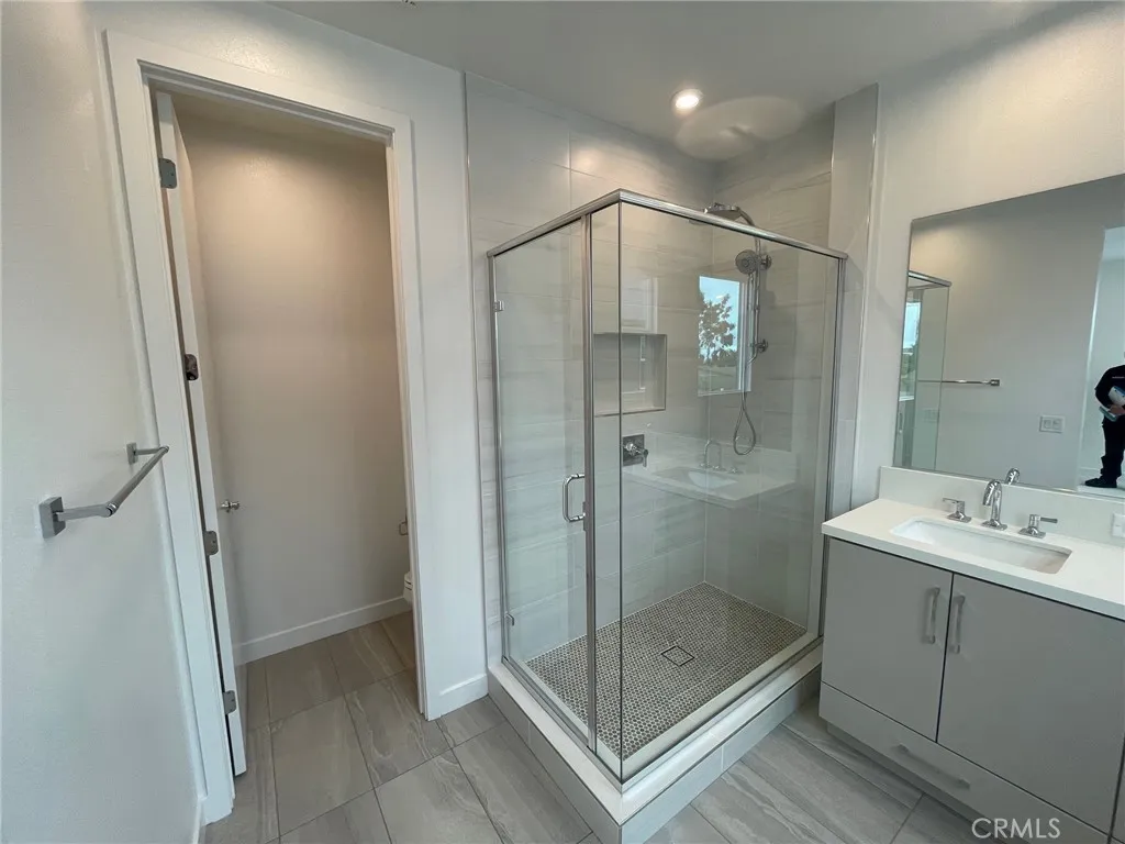 Additional image 32 of 691 S lyon Street, Santa Ana, CA 92705