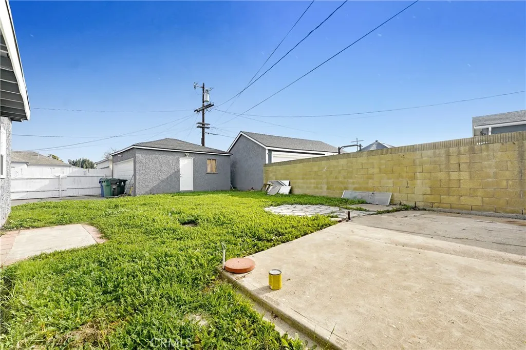 Additional image 46 of 750 W 118th St, Los Angeles, CA 90044