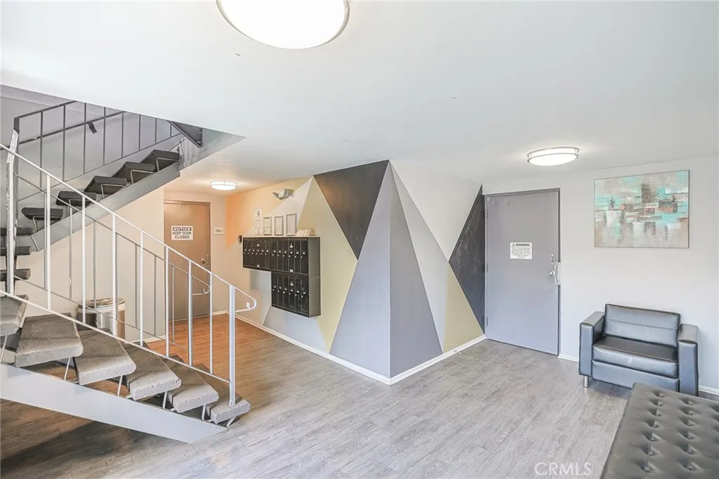 Additional image 3 of 4406 Cahuenga Boulevard Unit 101, Toluca Lake, CA 91602