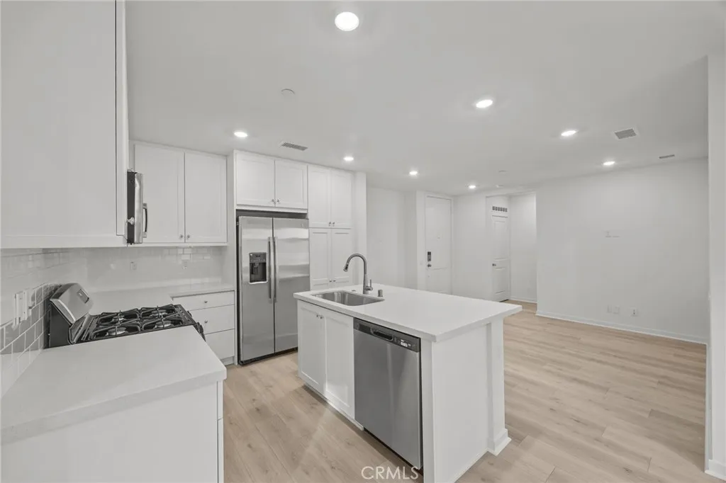 Additional image 43 of 980 N Tangent Privado Unit 202, Ontario, CA 91764