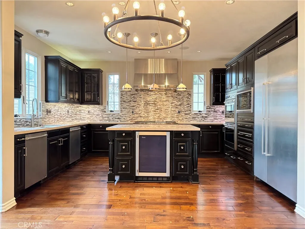 Additional image 35 of 19 Momento, Irvine, CA 92603