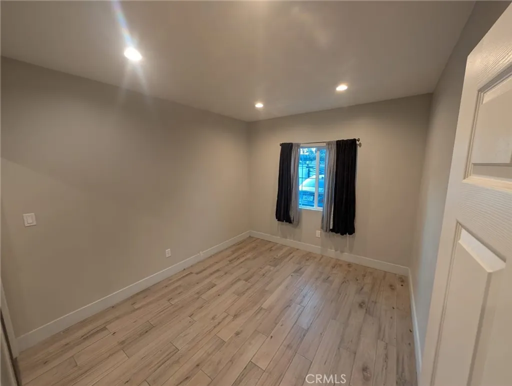 Additional image 5 of 15548 Saticoy, Van Nuys, CA 91406